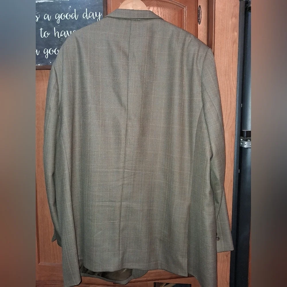 Pront Uomo Platinum Men's Classic 100% Wool Tan Blazer In A Size 56 Long.